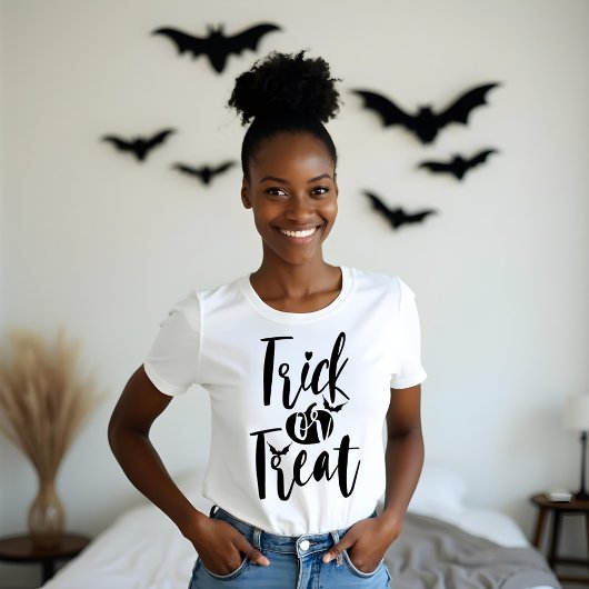 Trick or treat typografisch penseelscript Pompoen Tri-Blend Shirt