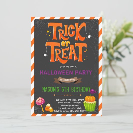 Trick or treat-uitnodiging kaart (Staand voorkant)