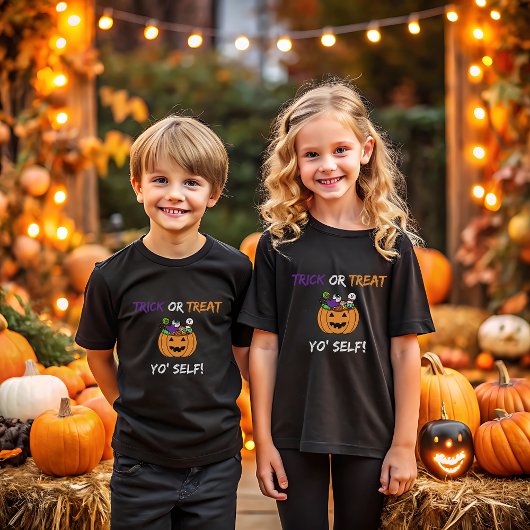 Trick or treat Yo 'Self Funny Snoep Halloween Tri-Blend Shirt