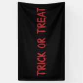 Trick or treat zwart rood bloed tekst Halloween Spandoek (Verticaal)