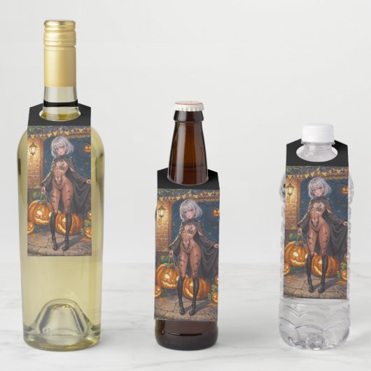 Trick or Treater, dappere Halloween kostuum meisje Flessenhanger (In situ)