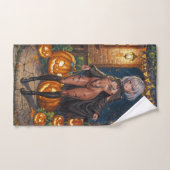 Trick or Treater, dappere Halloween kostuum meisje Handdoek (Handdoek)