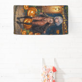 Trick or Treater, dappere Halloween kostuum meisje Spandoek (Insitu)