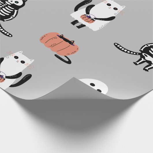 Trick-or-Treating Cats Halloween Wrapping Paper Cadeaupapier (Hoek)