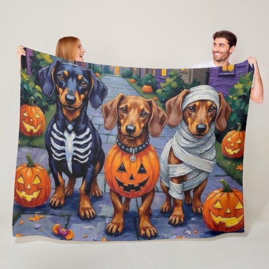 Trick-or-Treating honden tijdens Halloween Fleece Deken (In situ)