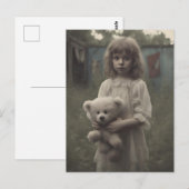 Triest spookkind in het verlaten circus briefkaart (Voorkant / Achterkant)