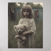 Triest spookkind in het verlaten circus poster (Voorkant)