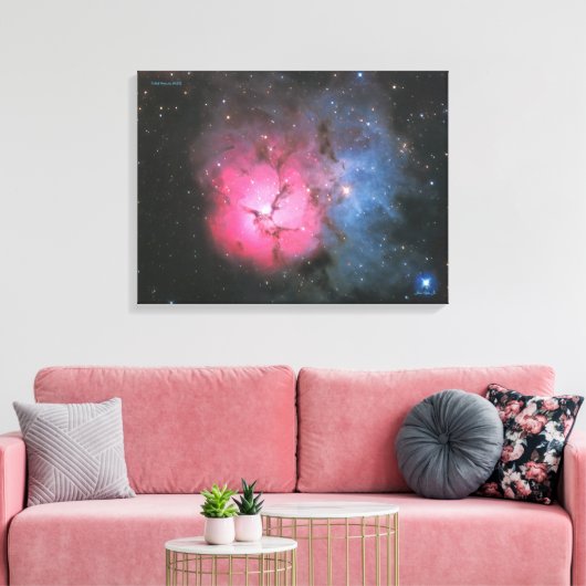 Trifid Nebula (M 20) - Medium Canvas Print (Insitu (Woonkamer))