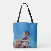Triggerfish rust op een koraalblok bij koraalrif | tote bag (Achterkant)