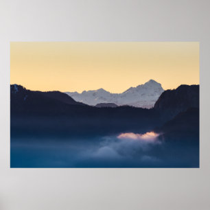 Triglav-berg bij zonsondergang poster