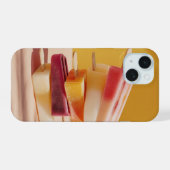 Trillende Zomer Popsicle Stack Tech Hoesje iPhone 15 Case (Achterkant horizontaal)