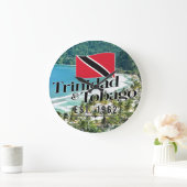 "Trinidad & Tobago Est. 1962" strand met vlag Grote Klok (Huis)