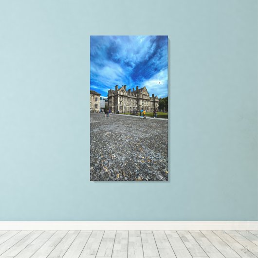 Trinity College Old Building in Dublin, Ierland Canvas Afdruk (Insitu (Houten vloer))