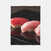 Trio of Tuna – Minimalist Sushi Fleece Blanket Deken (Voorkant)