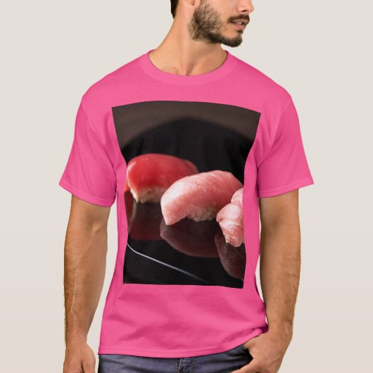 Trio of Tuna – Serene Red Beauty T-shirt (Voorkant)