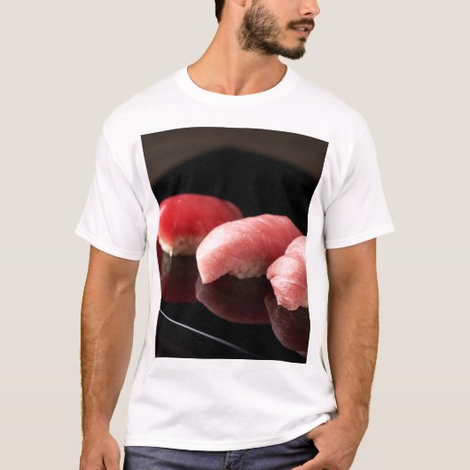Trio of Tuna – Serene Red Beauty T-shirt (Voorkant)
