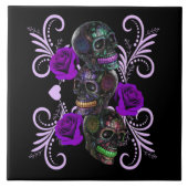 Triple Black Day of the Dead Skulls Paarse Rozen Tegeltje (Voorkant)