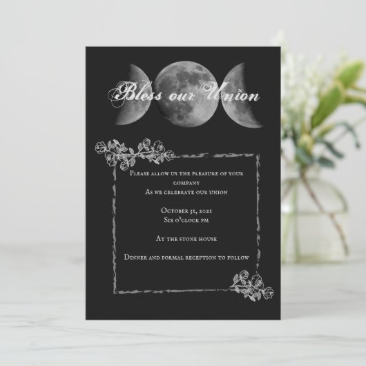 Triple Moon Blessing trouwuitnodiging Kaart (Staand voorkant)