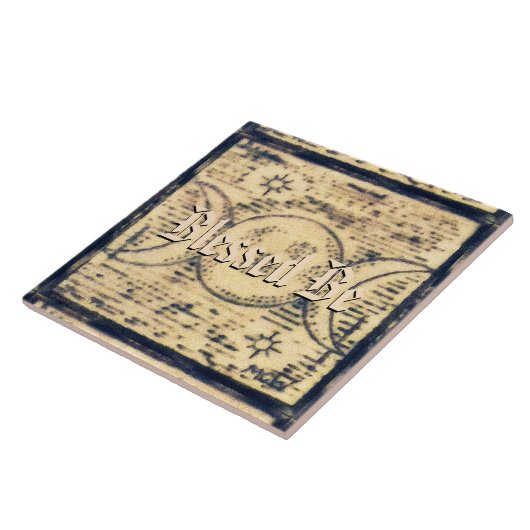 Triple Moon Illus. Prim Old World Style Altar Tege Tegeltje (Zijkant)