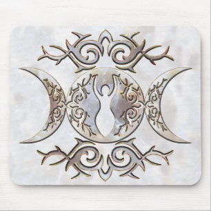 Triple Moon Moonstone Goddess Muismat