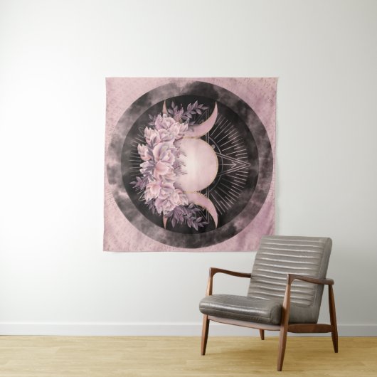 Triple Moon - Triple Goddess - Gentle Floral Wandkleed (In Situ (horizontaal))