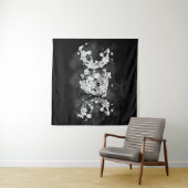 Triple Moon - White Blossom Wandkleed (In Situ (horizontaal))