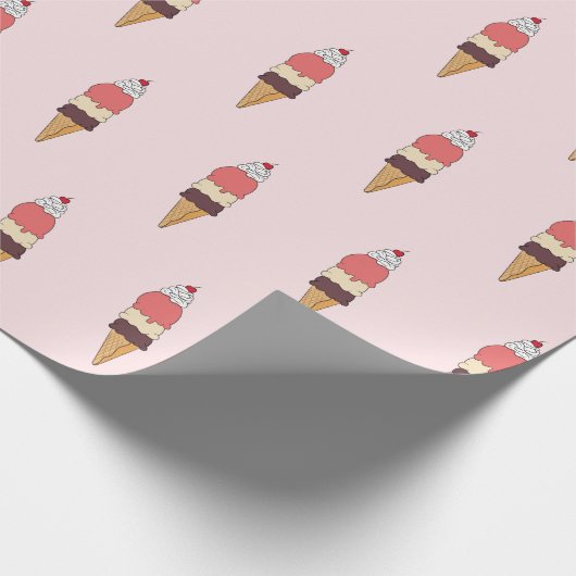 Triple Scoop Ice Cream Cone Cadeaupapier (Hoek)