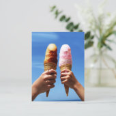 Triple Scoop Ice Cream Cones Briefkaart (Staand voorkant)