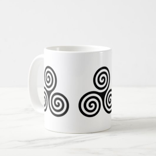 Triple Spiral Celtic Design Mok (Voorkant links)