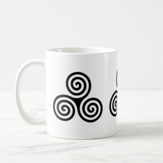 Triple Spiral Celtic Design Mok (Links)