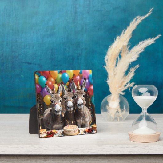 Triple the Joy: Donkey Triplets' Verjaardag Bash Fotoplaat (Insitu)
