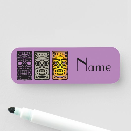 Triple Tiki sculptures Thunder_Cove Naamplaatje (In situ)