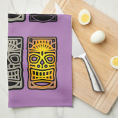 Triple Tiki sculptures Thunder_Cove Theedoek (Quarter Fold)