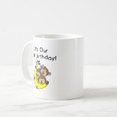 Triplets 1st - twee jongens, een meisje koffiemok (Voorkant links)