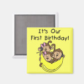 Triplets 1st - Twee meisjes Een Jongen Tshirts en Magneet (Voorkant / Achterkant)