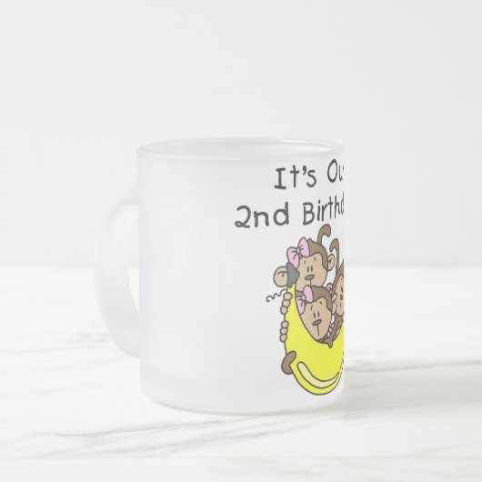 Triplets 2e - Twee Meisjes en een Jongen Matglas Koffiemok (Voorkant links)