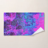 Trippy Hot Pink en Blue Impressionistic Landscape Bad Handdoek (Handdoek)
