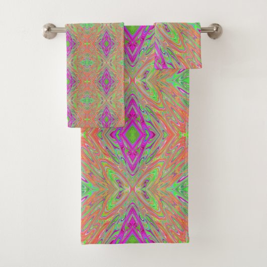 Trippy Lime Green en Oranje Abstracte vlinder Bad Handdoek (Insitu)