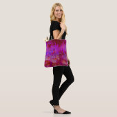 Trippy Red en Magenta Impressionistic Landschap Tote Bag (Op model)