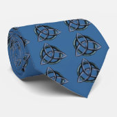 Triquetra (blauw) stropdas (Opgerold)