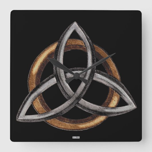 Triquetra (bruin/zilver) vierkante klok (Voorkant)