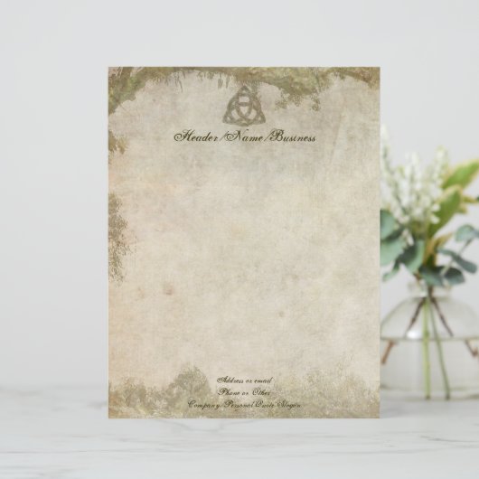 Triquetra Natural Briefhoofd Ontwerp (Staand voorkant)