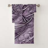 Triquetra Trinity Knot Lavender Paars Faux Metal Bad Handdoek (Insitu)