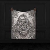 Triquetra Trinity Knot Silvery Pewter Faux Metal Fleece Deken