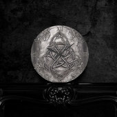 Triquetra Trinity Knot Silvery Pewter Faux Metal Ronde Klok