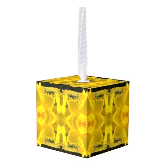 Trishul Decorative Cube Ornament (Achter hoekig)