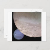 Triton met Neptunus in achtergrondNASA Briefkaart (Voorkant / Achterkant)