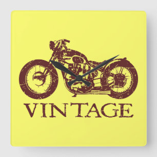 Triumph Vierkante Klok