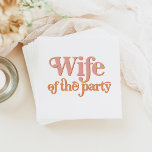 TRIXIE Retro 70's Echtgenote van het partijblad Ba Servet<br><div class="desc">Deze servet van de 'vrouw van het feest' is voorzien van een retro 70's themed font met een combinatie van blote en oranje kleuren. Dit is perfect voor een vrijgezellenfeest of een vrijgezellenfeest. 💜 KLEUREN ZIJN EDITABLE! Klik verder aanpassen om de kleuren aan te passen.</div>