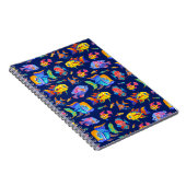 Troebele tropische vissen op donkerblauw notitieboek (Rechterzijde)